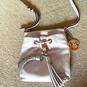 Michael kors white leather crossbody bag with gold metal accents